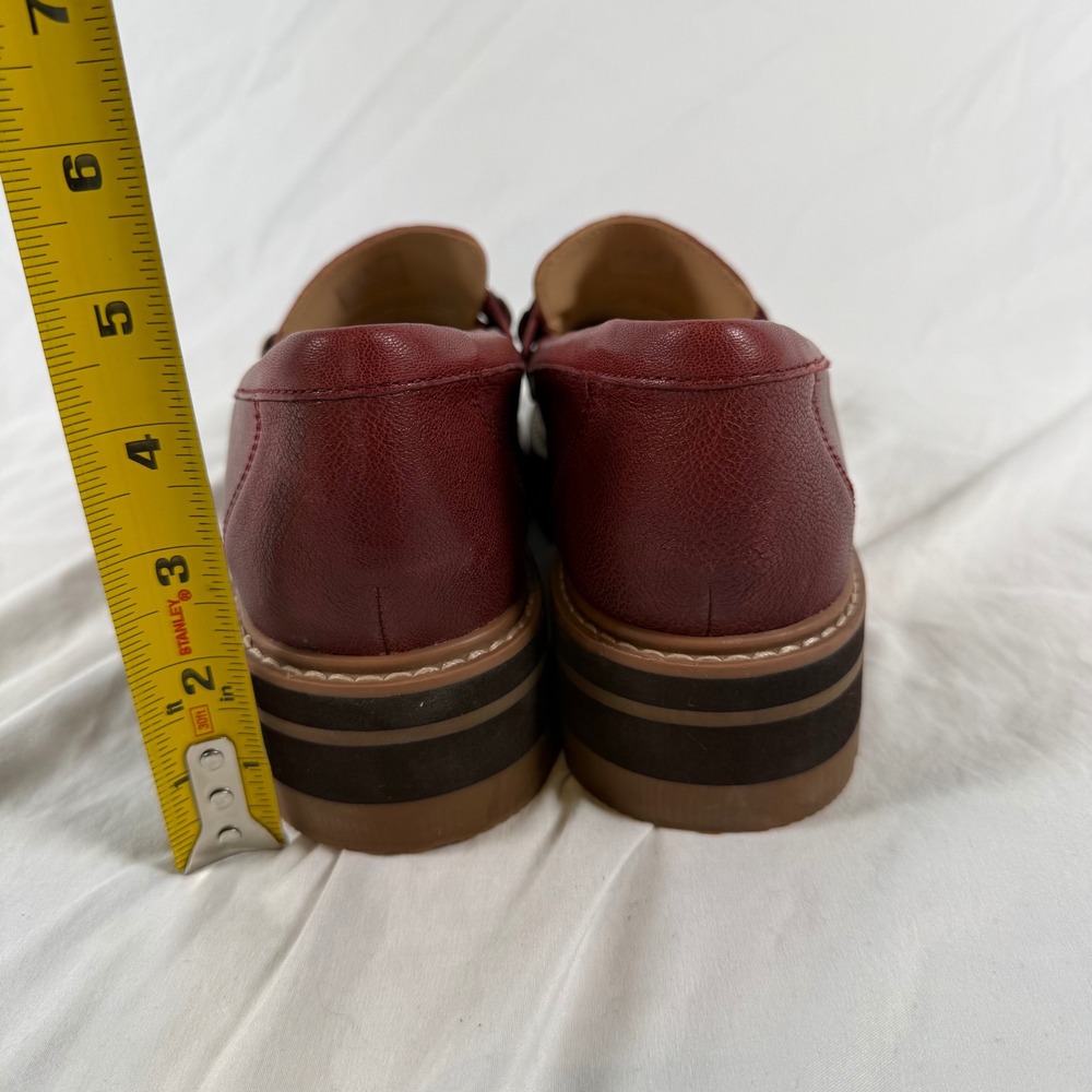 EUC Clarks Womens Burgundy Leather Bit Loafers Lug Sole Platform Shoes 9.5 M - Picture 3 of 9